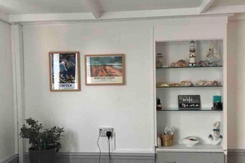 Dog Friendly Cottage 2 Mins To Beach With Hot Tub And Zappi Ev Lessingham ภายนอก รูปภาพ