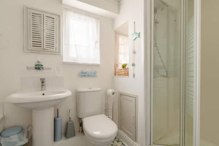 Dog Friendly Cottage 2 Mins To Beach With Hot Tub And Zappi Ev Lessingham ภายนอก รูปภาพ